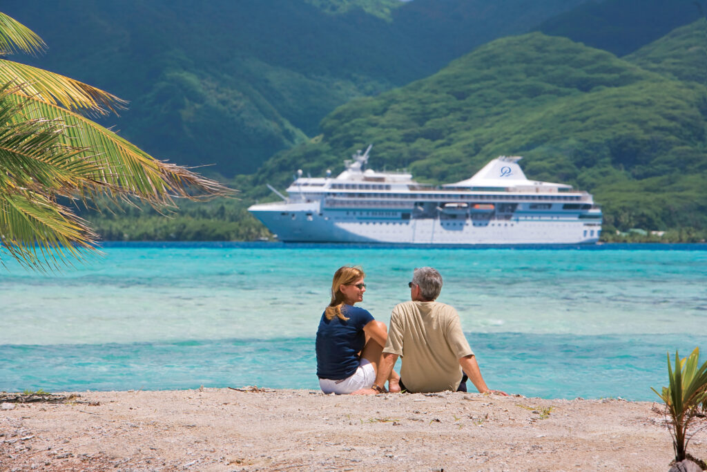 Paul Gauguin in Bora Bora (1)